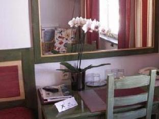 Hotel Bishops Arms, Mora